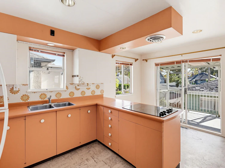 2878 W 14th Avenue, Vancouver, BC, V6K 2X4 - 10