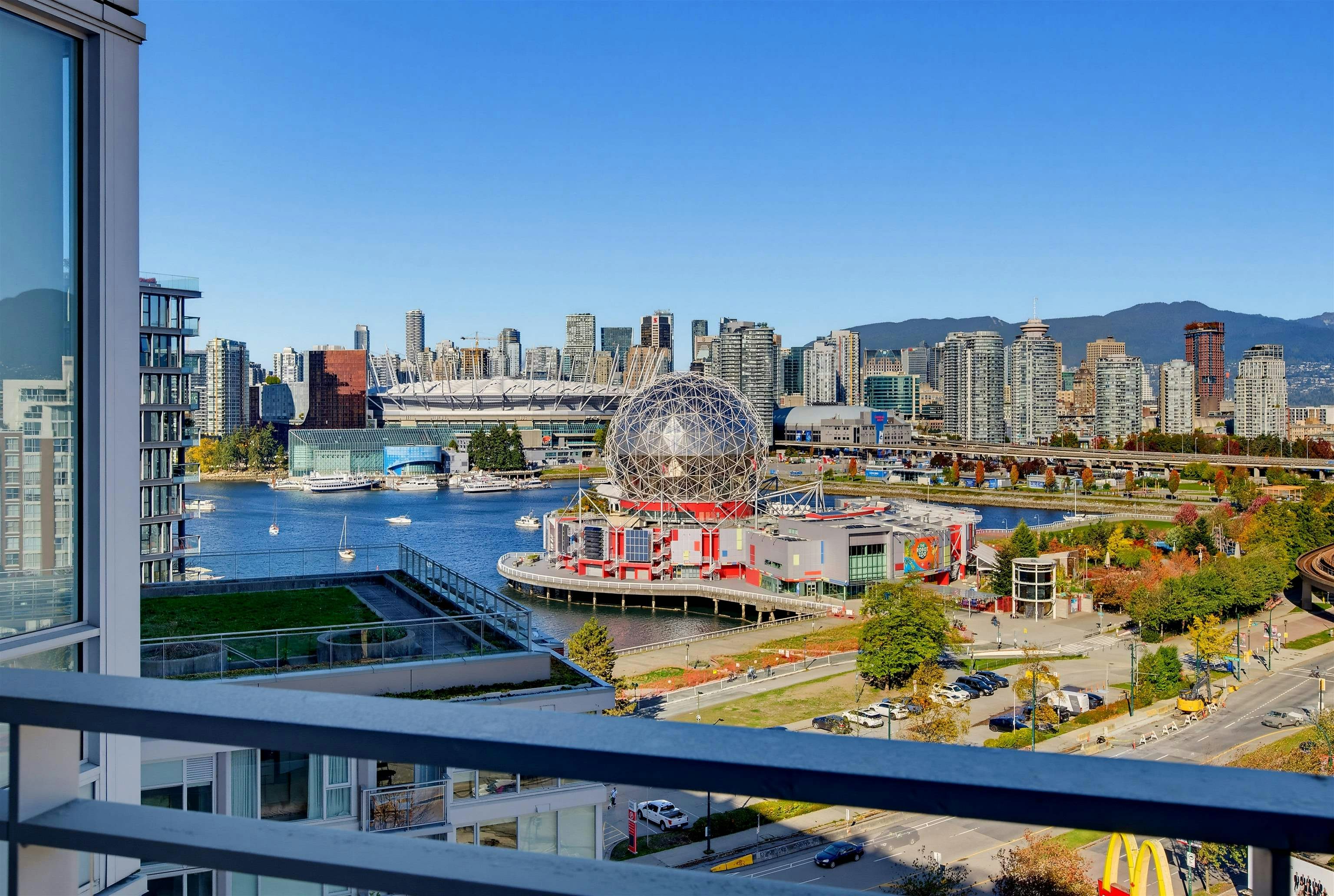 1711-1618 Quebec Street Street, Vancouver, BC, V6A 0C5