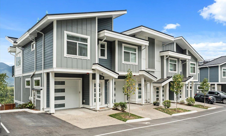 11-43998 Chilliwack Mountain Road