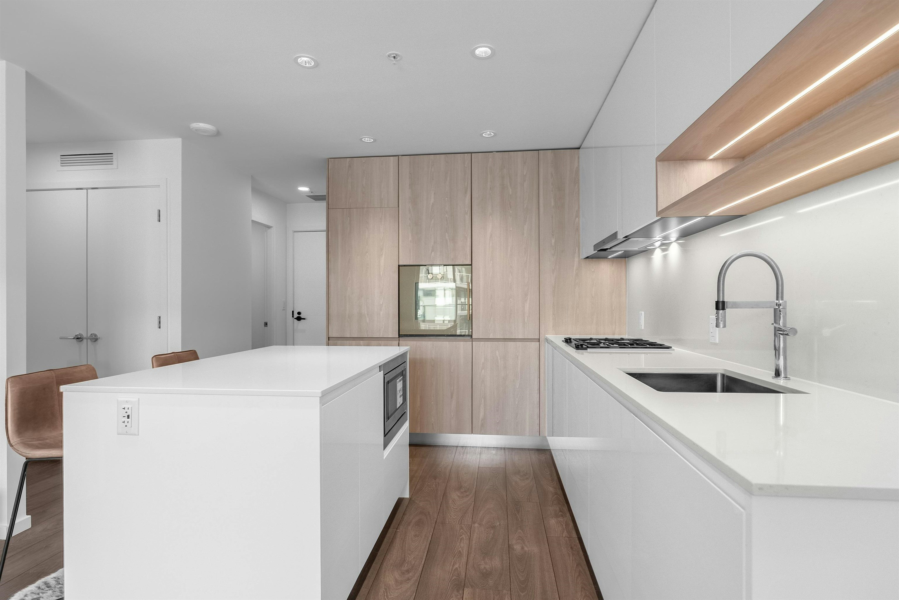 1215-6500 Minoru Boulevard, Richmond, BC, V6Y 0N2 - 9