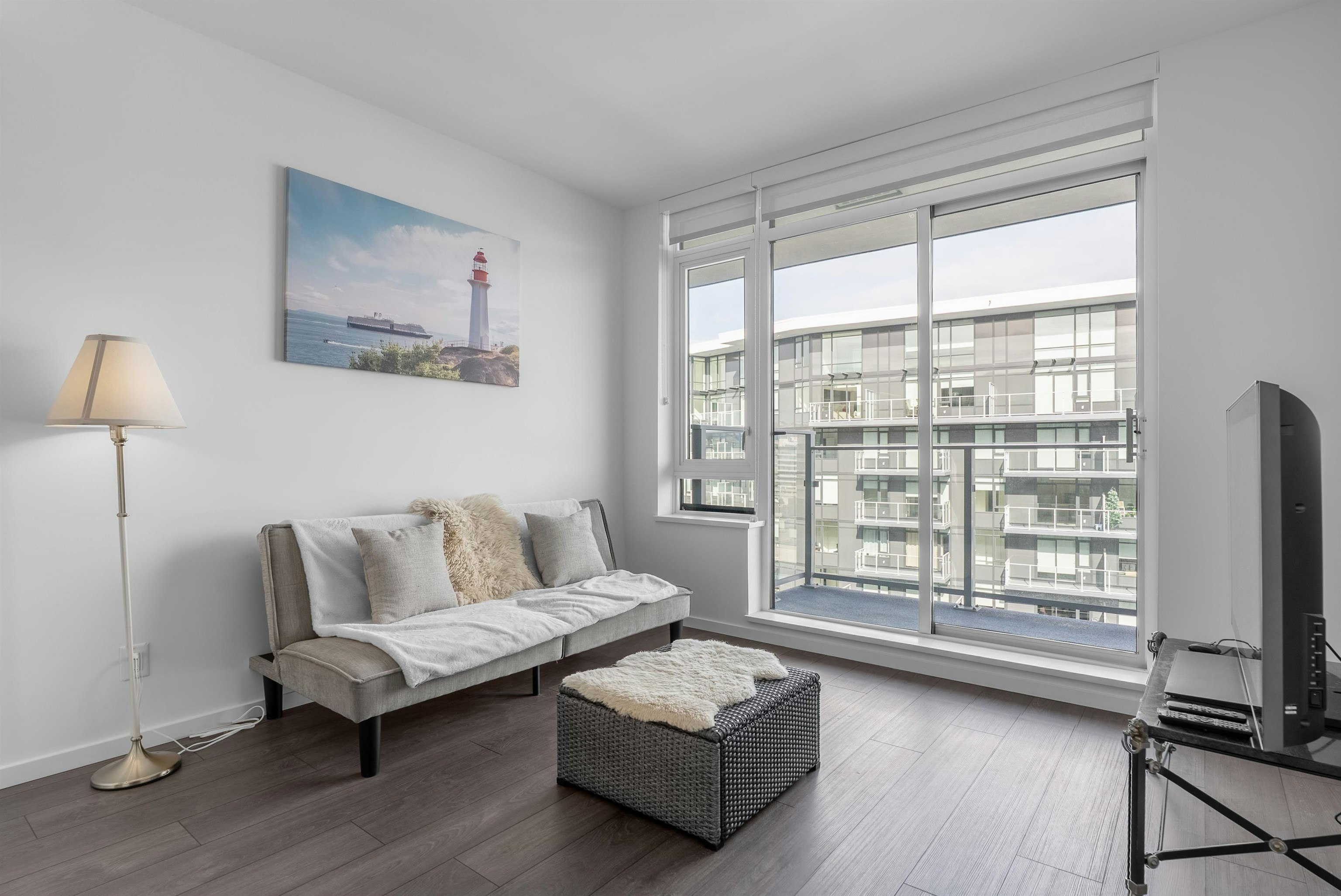 1215-6500 Minoru Boulevard - 4