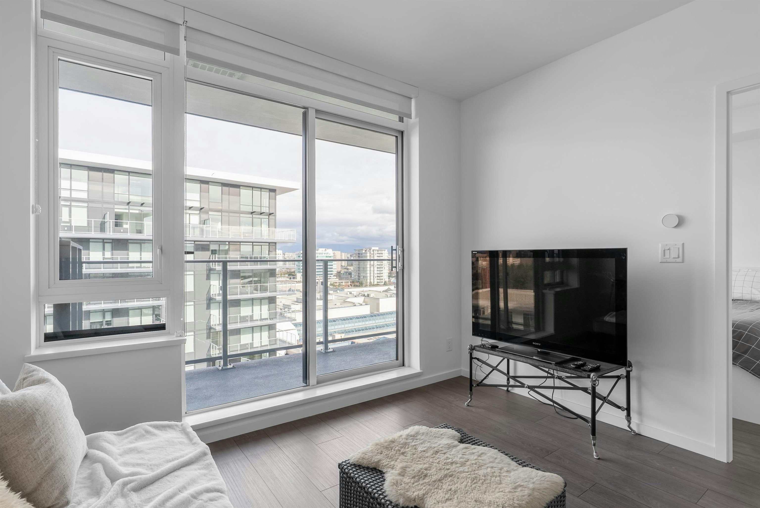 1215-6500 Minoru Boulevard - 5