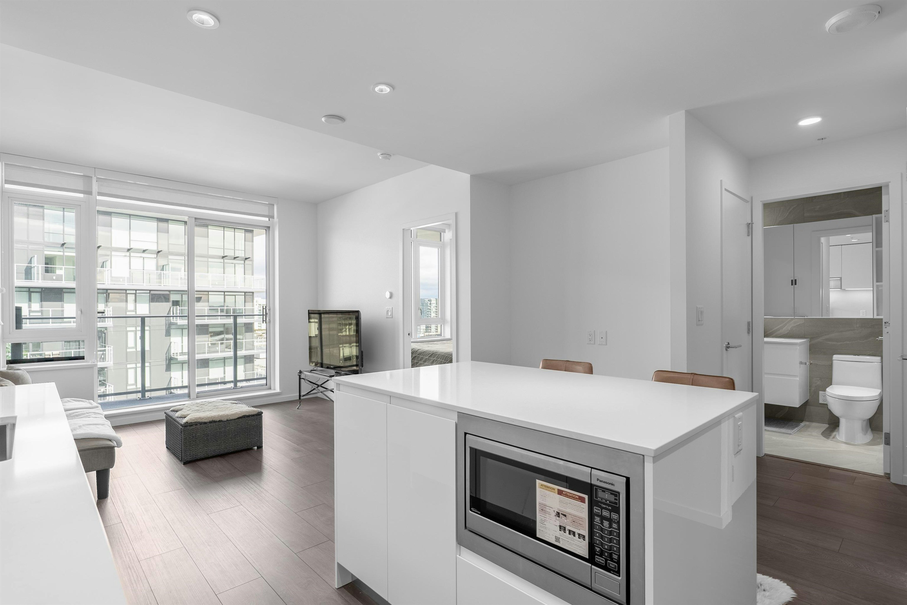 1215-6500 Minoru Boulevard, Richmond, BC, V6Y 0N2 - 11