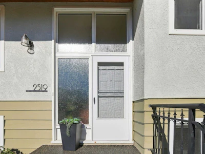 2519 East Road - 3
