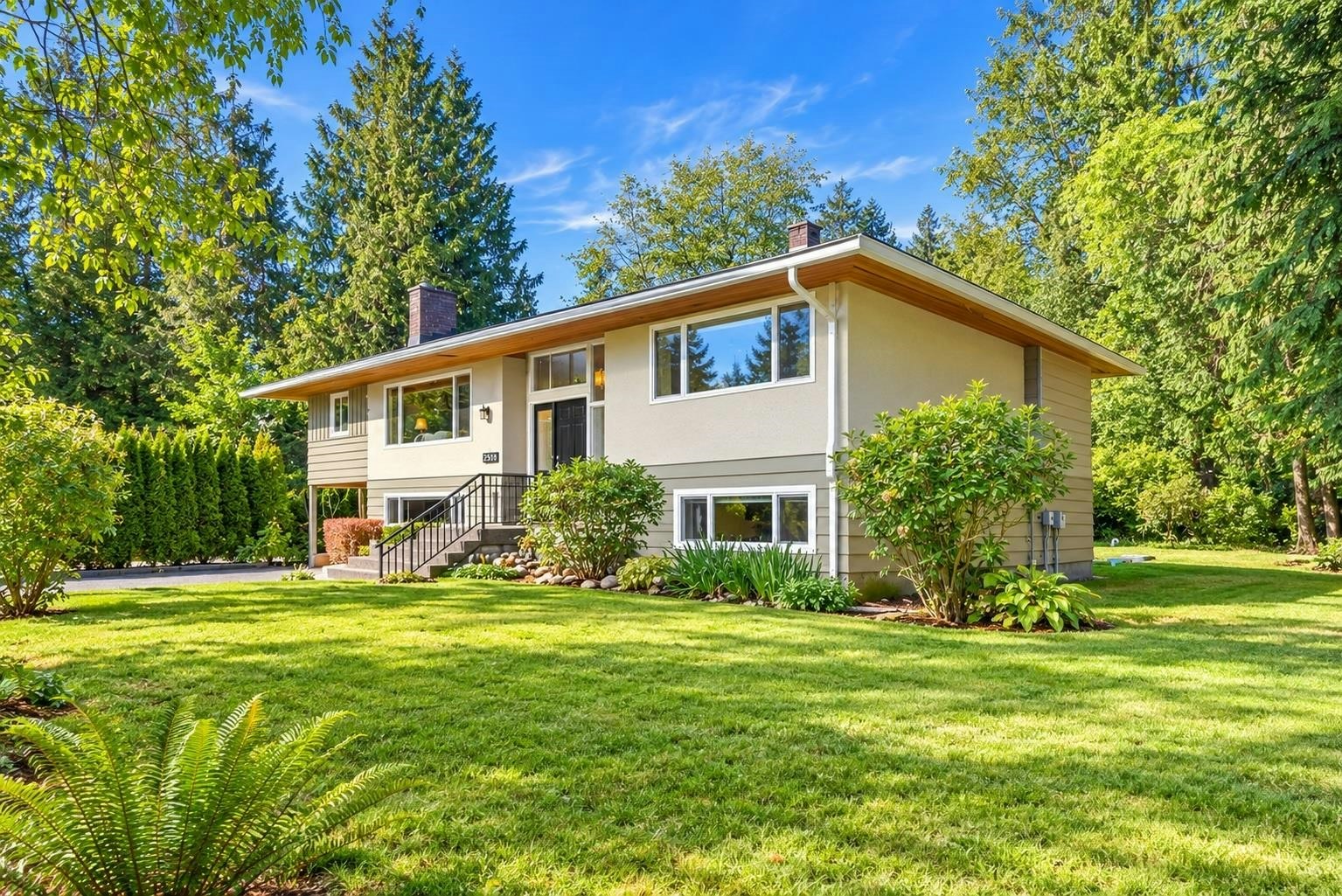 2519 East Road, Port Moody, BC, V3H 5G9
