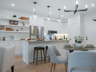 511-46185 Thomas Road - 2