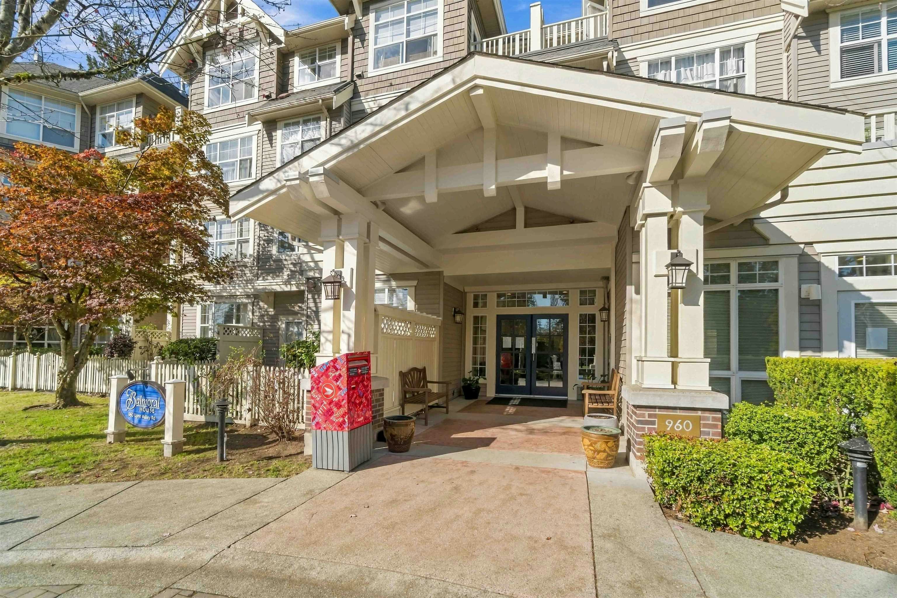 411-960 Lynn Valley Road - 5