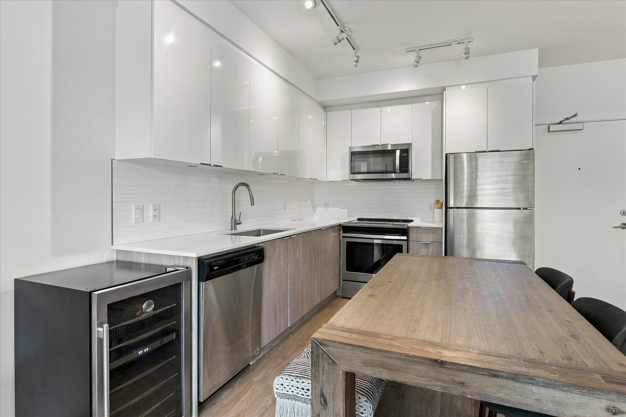 324 37881 Cleveland Avenue - 3