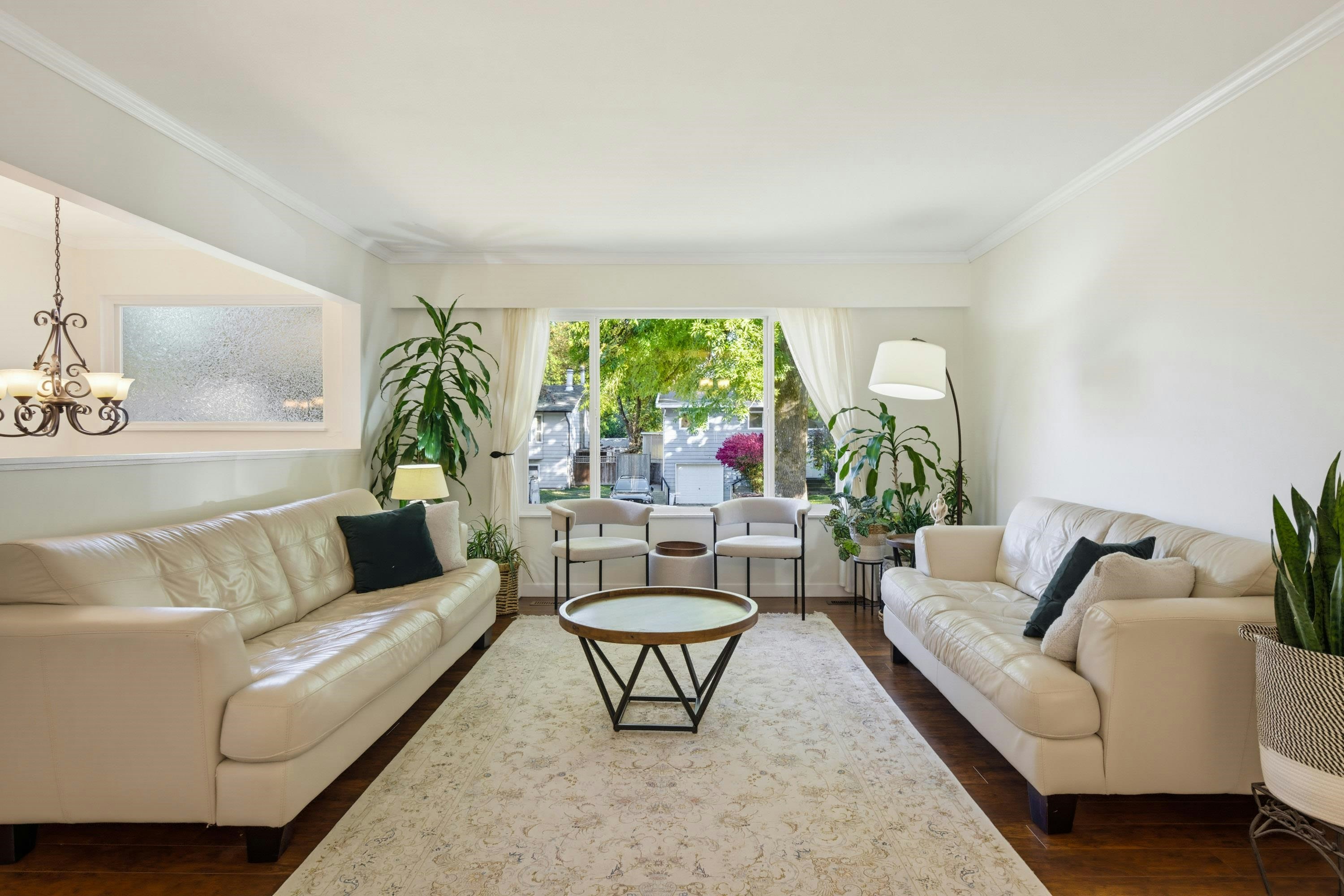 11601 211 Street - 5