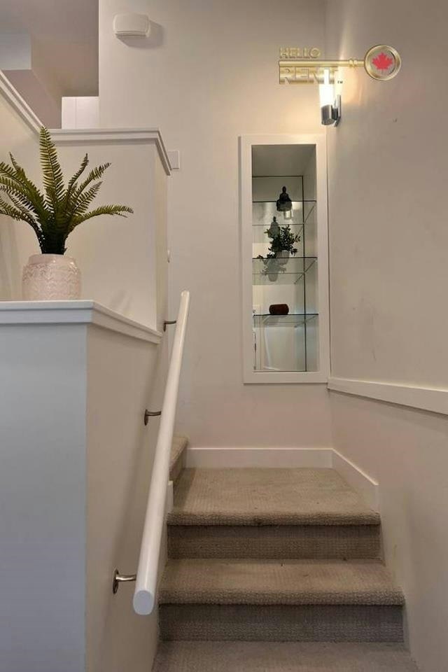 213-2035 Glenaire Drive, North Vancouver, BC, V7P 1Y2 - 2