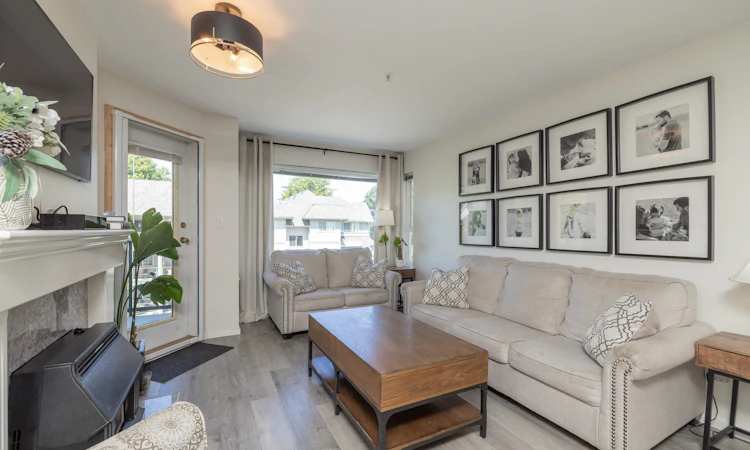 402-33668 King Road