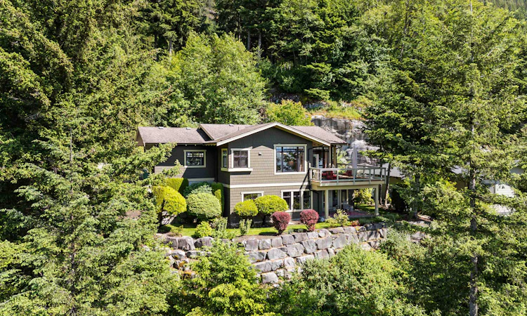 300 Ocean Crest Drive