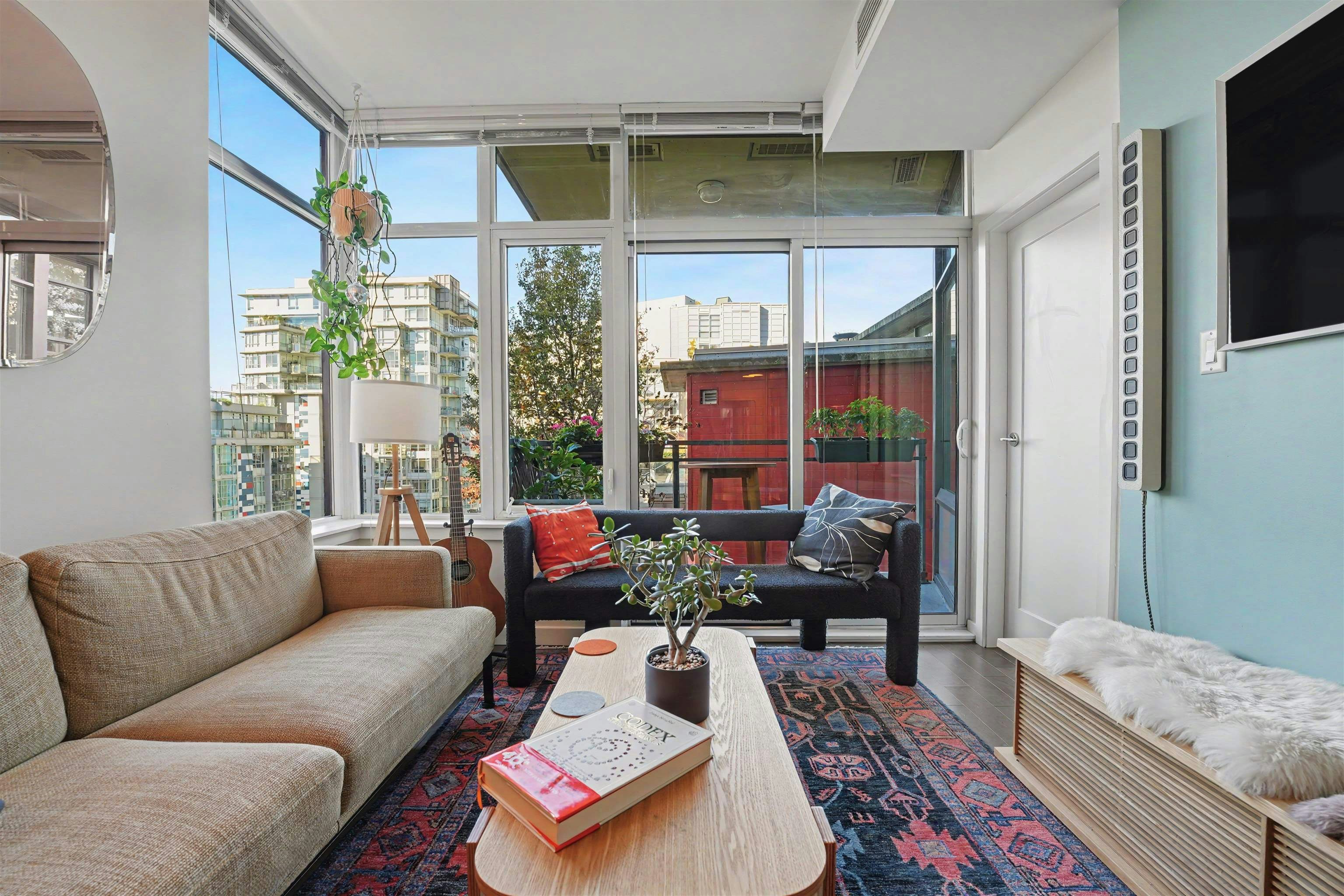 807-38 W 1st Avenue, Vancouver, BC, V5Y 0K3