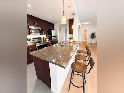 2801-58 Keefer Place - 3