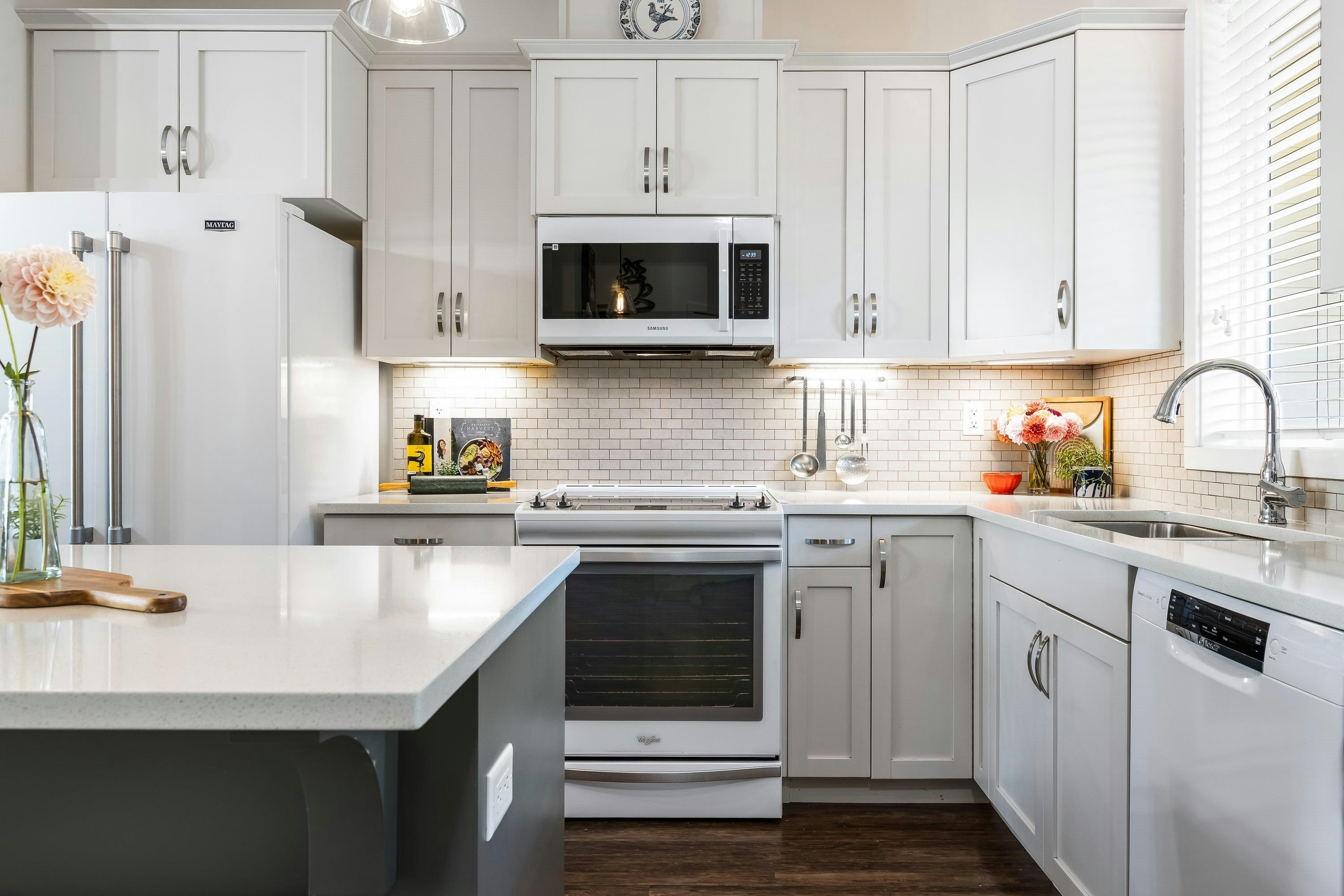 18-1640 Mackay Crescent - 3