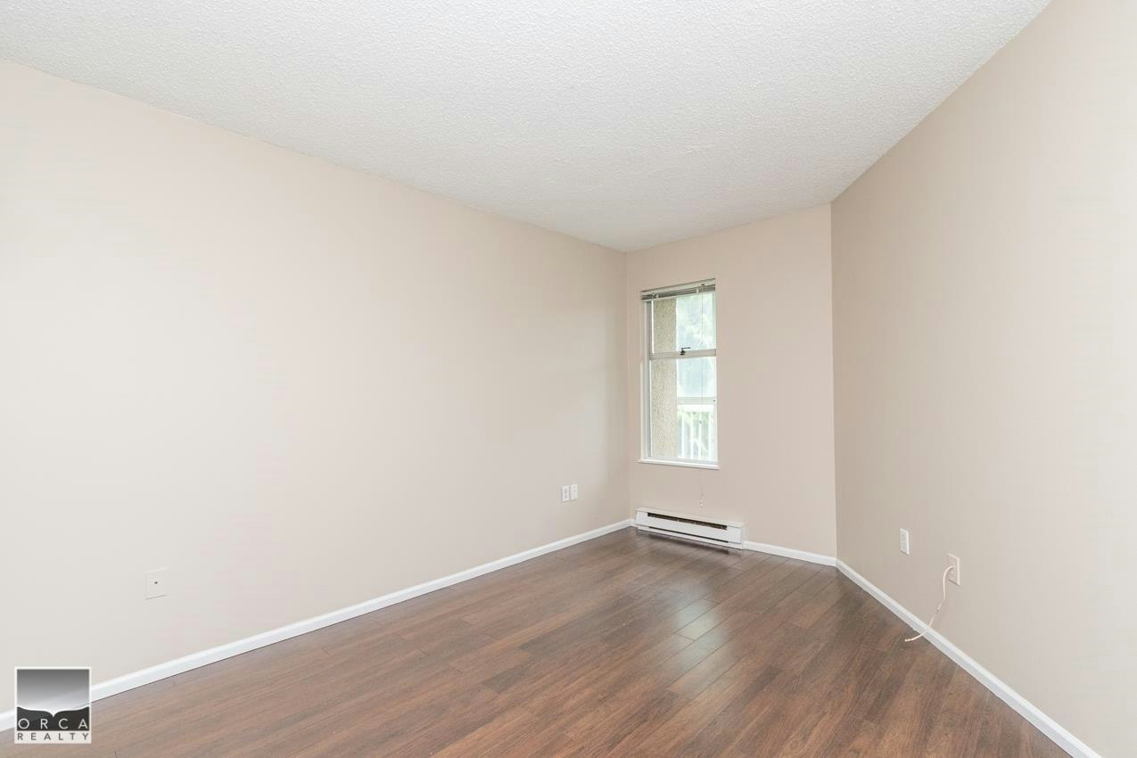 220-65 First Street, New Westminster, BC, V3L 5K9 - 5