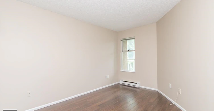 220-65 First Street, New Westminster, BC, V3L 5K9 - 5