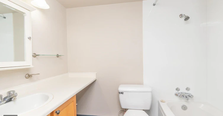 220-65 First Street, New Westminster, BC, V3L 5K9 - 9