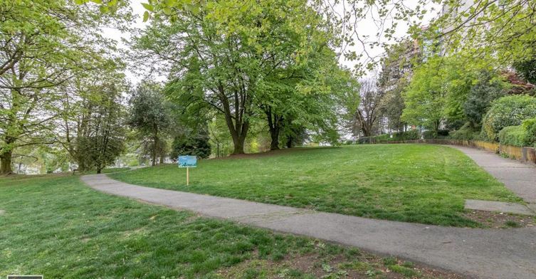 220-65 First Street, New Westminster, BC, V3L 5K9 - 14