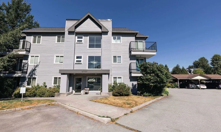 B307-40120 Willow Crescent