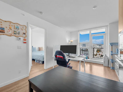 1304-6633 Buswell Street - 4