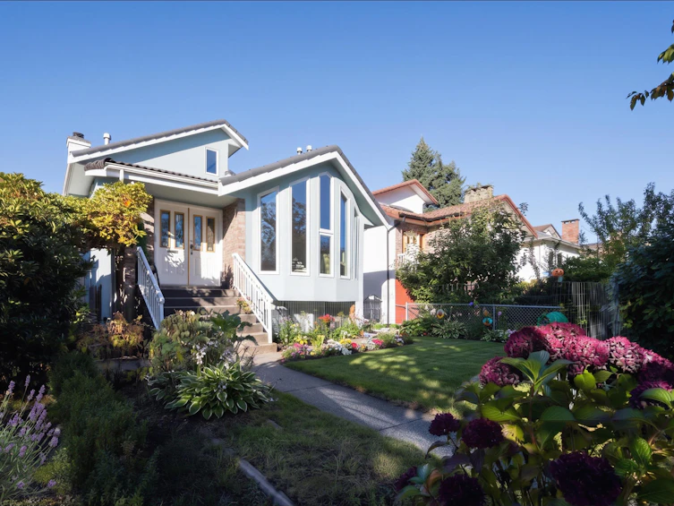 2553 E 22nd Avenue, Vancouver, BC, V5M 2X4