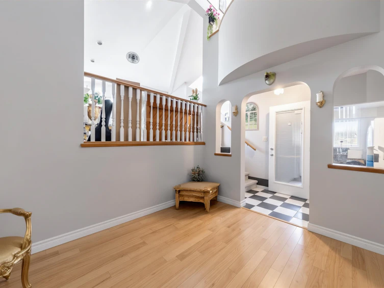 2553 E 22nd Avenue, Vancouver, BC, V5M 2X4 - 6