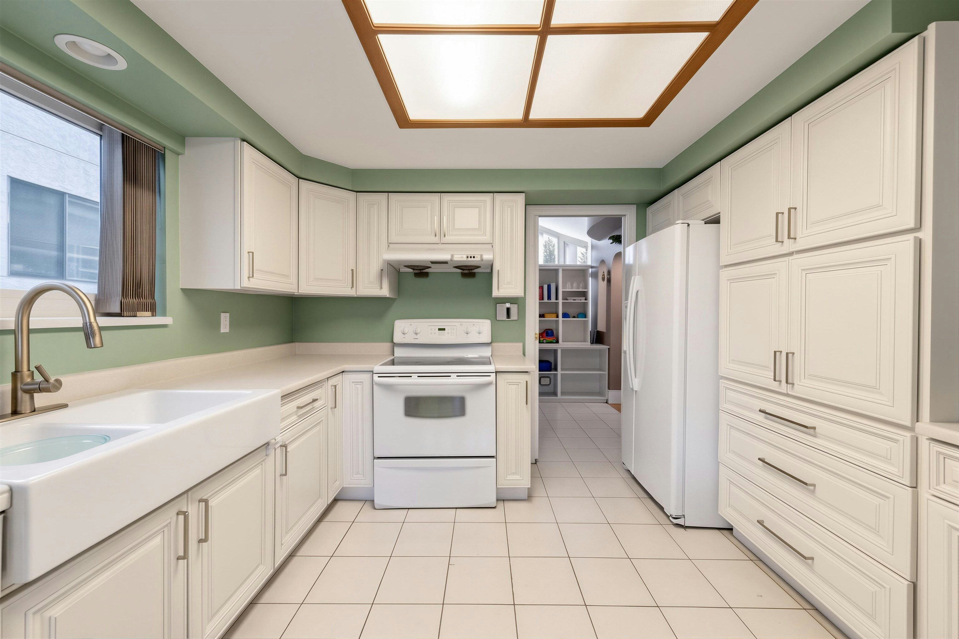 2553 E 22nd Avenue, Vancouver, BC, V5M 2X4 - 10