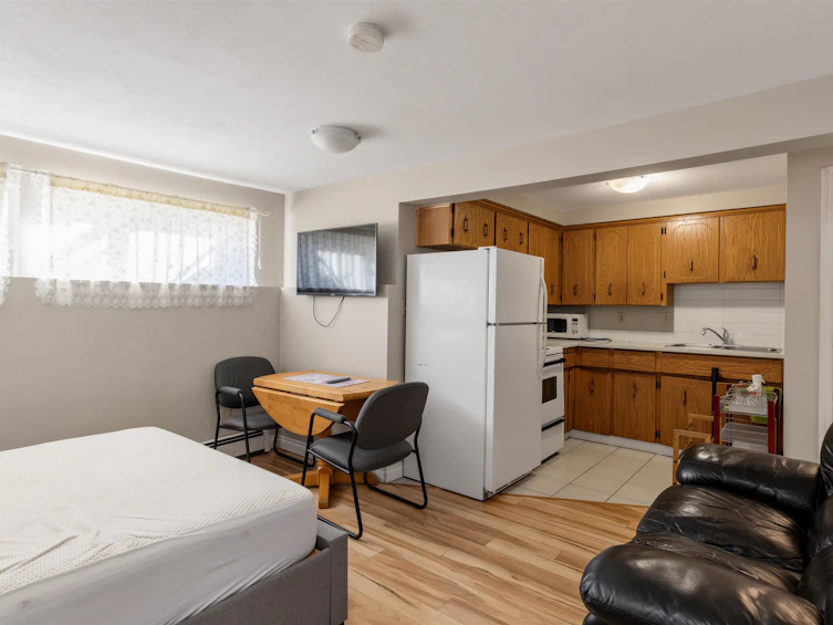 2553 E 22nd Avenue, Vancouver, BC, V5M 2X4 - 20