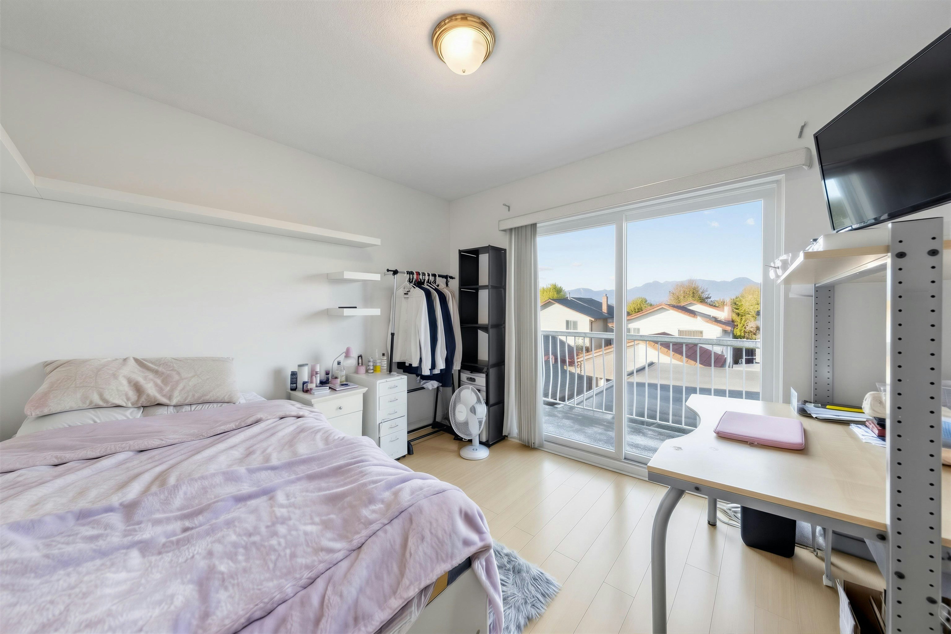 2553 E 22nd Avenue, Vancouver, BC, V5M 2X4 - 12