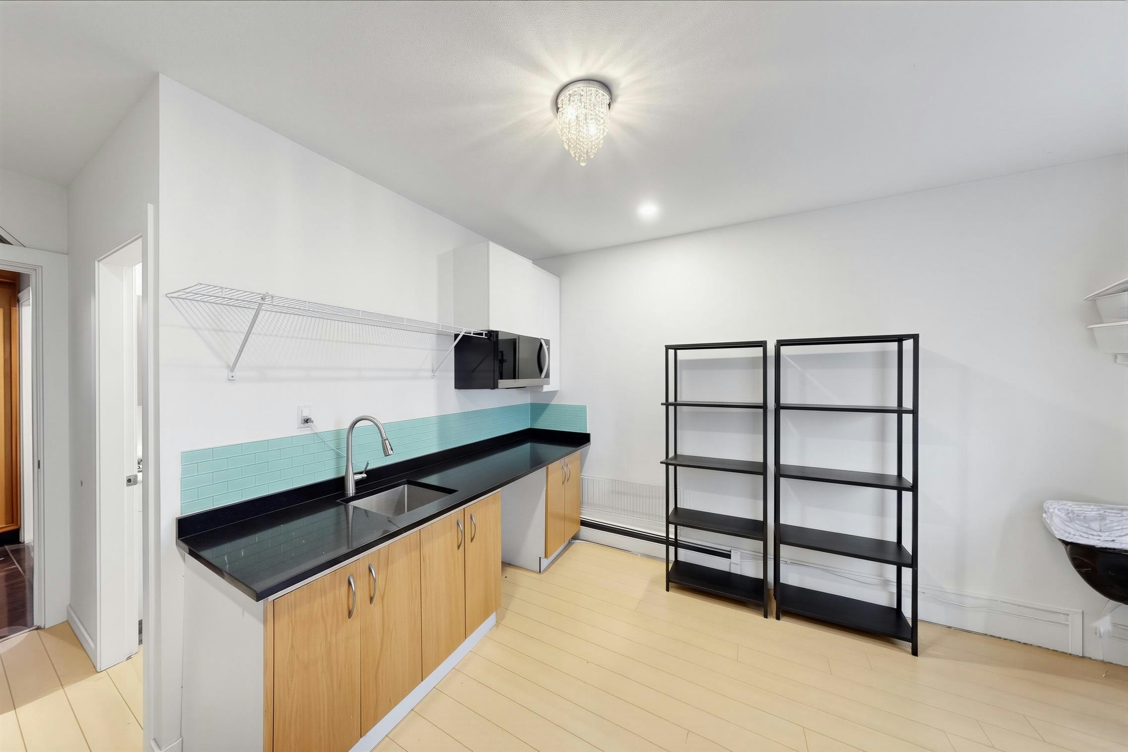 2553 E 22nd Avenue, Vancouver, BC, V5M 2X4 - 24
