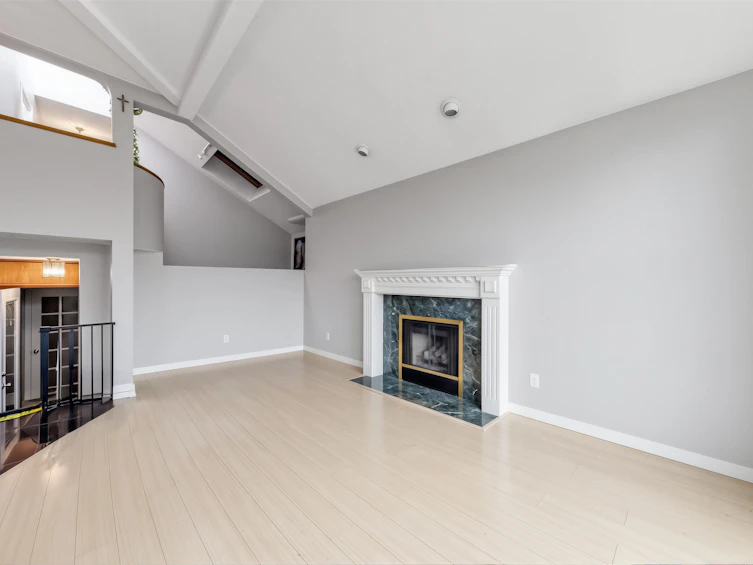 2553 E 22nd Avenue, Vancouver, BC, V5M 2X4 - 4