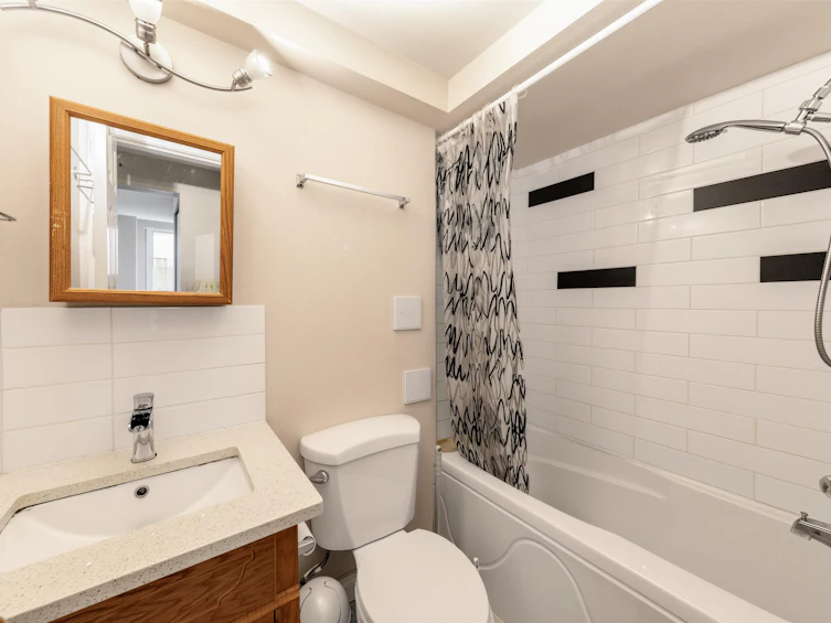 2553 E 22nd Avenue, Vancouver, BC, V5M 2X4 - 17