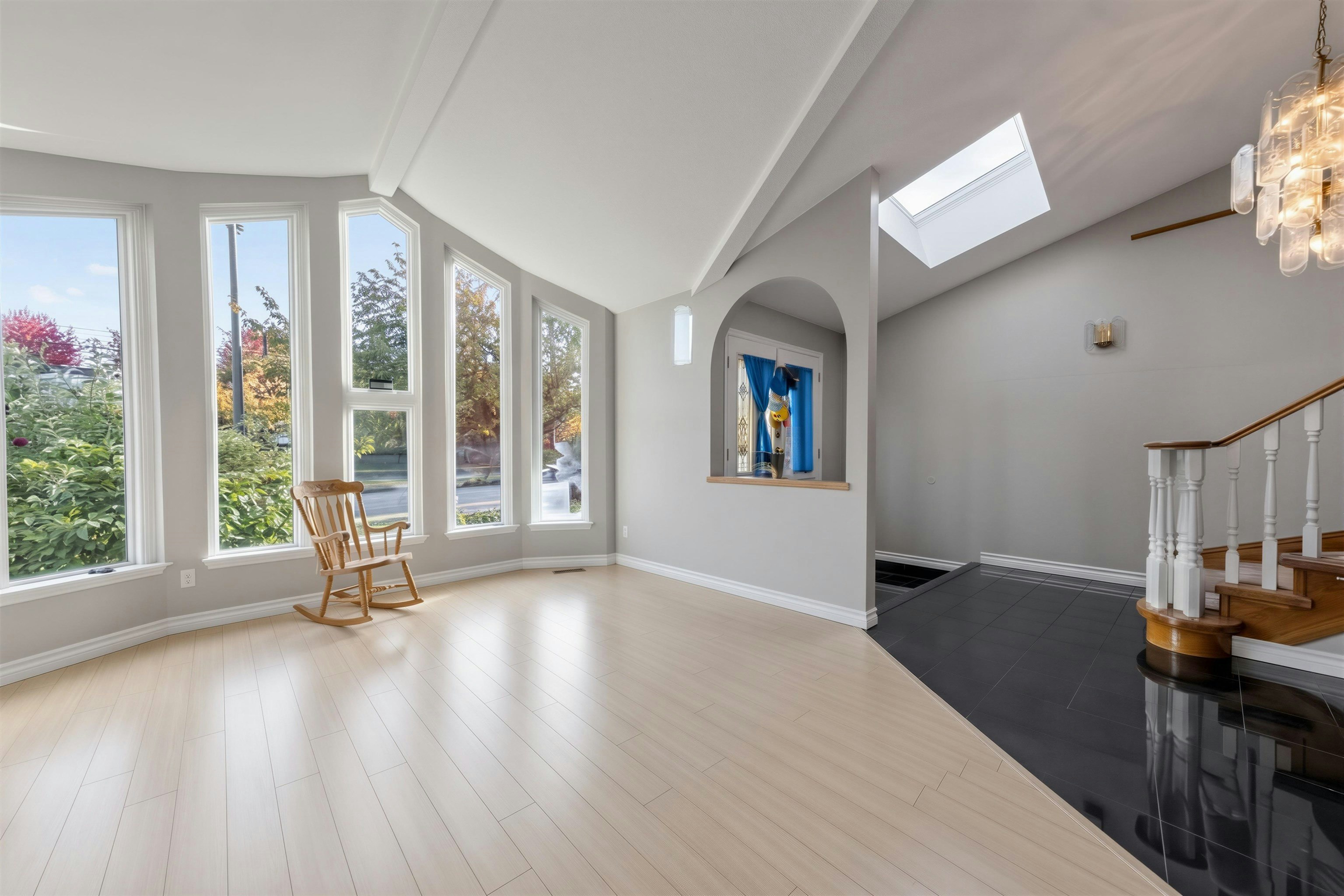 2553 E 22nd Avenue, Vancouver, BC, V5M 2X4 - 3
