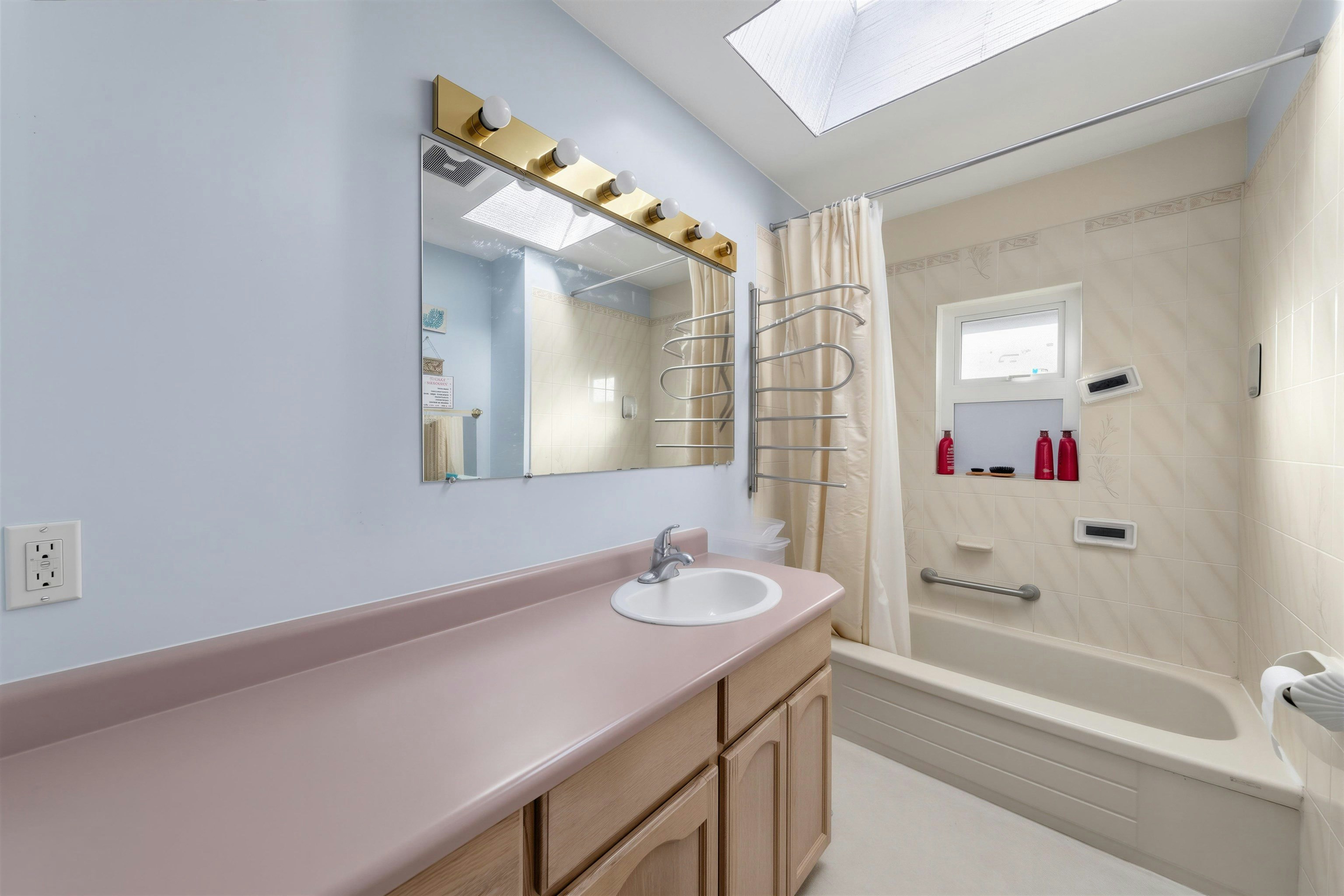 2553 E 22nd Avenue, Vancouver, BC, V5M 2X4 - 15