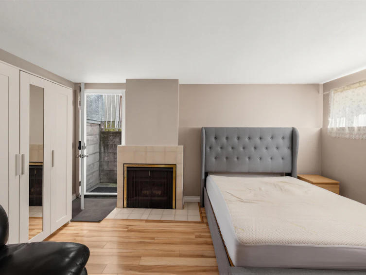 2553 E 22nd Avenue, Vancouver, BC, V5M 2X4 - 25