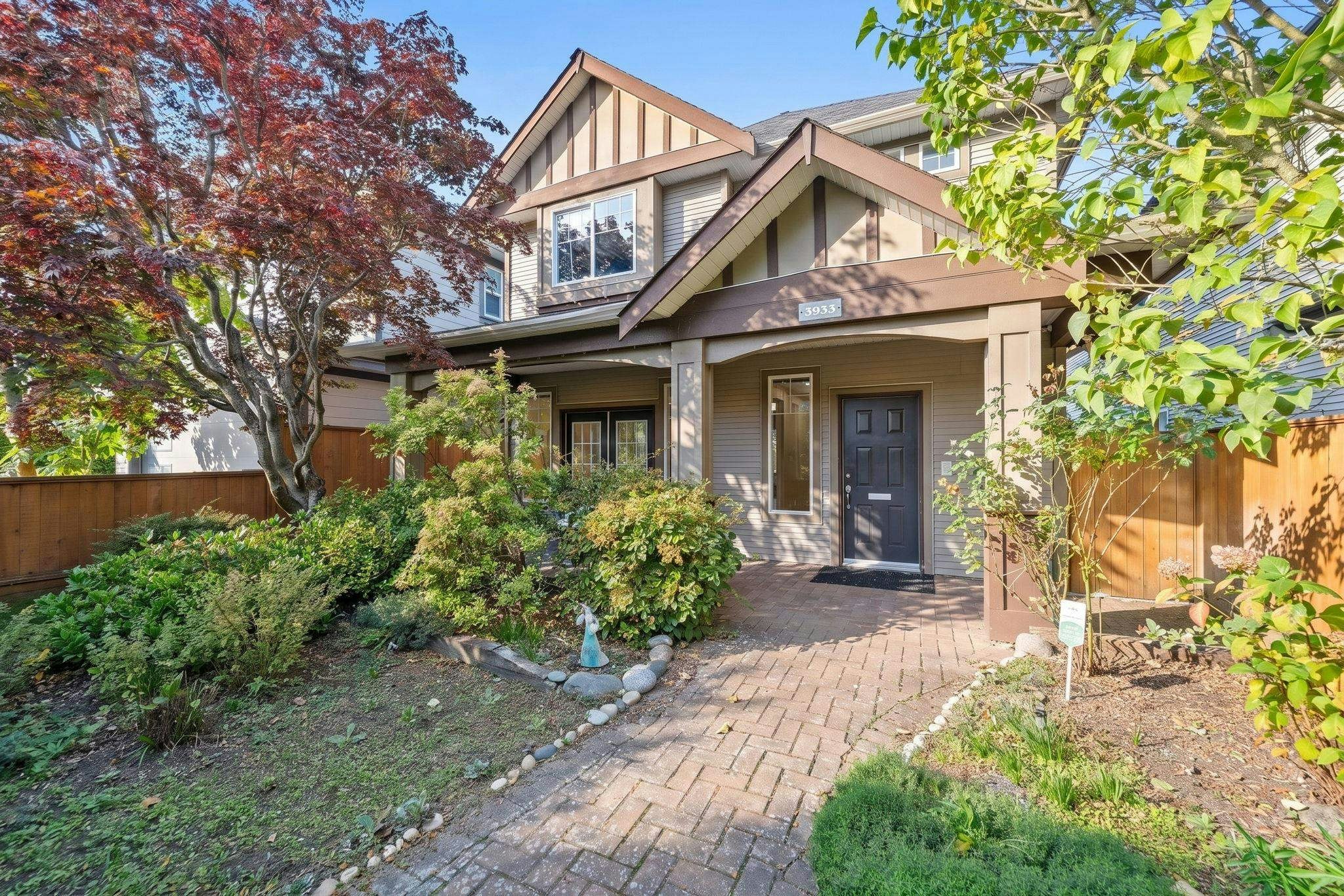 3933 Garry Street - 5