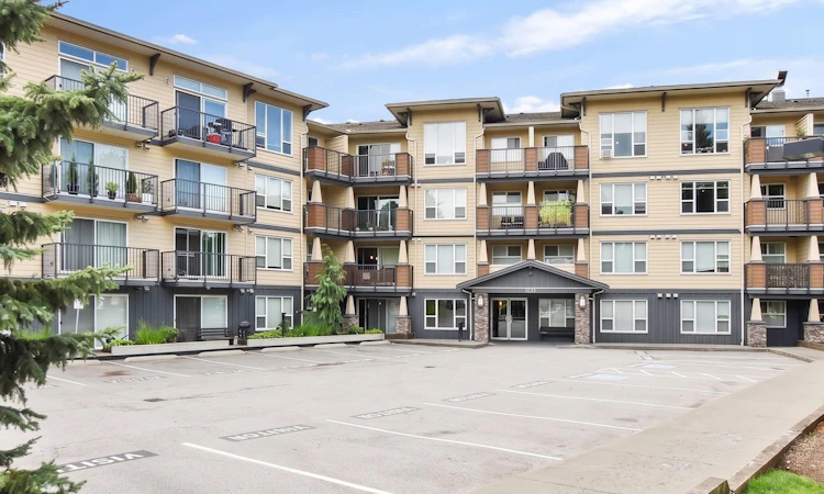 424-2565 Campbell Avenue