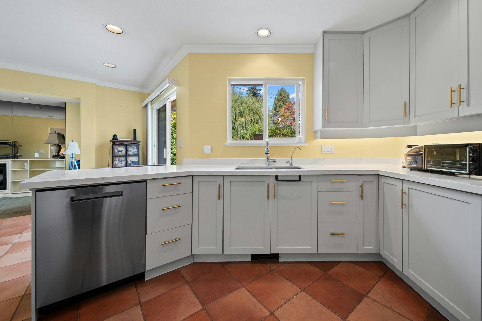 535 Stevens Drive, West Vancouver, BC, V7S 1E1 - 7