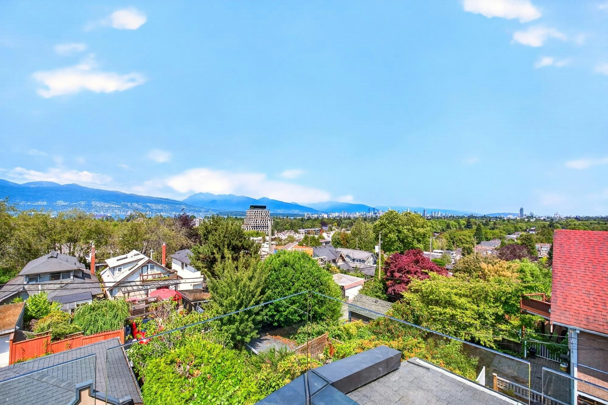 3835 W 12th Avenue, Vancouver, BC, V6R 2N9