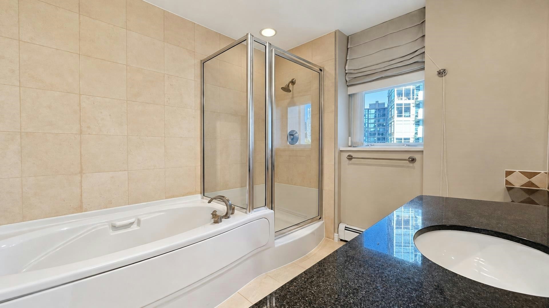 701-1111 Marinaside Crescent, Vancouver, BC, V6Z 2Y3 - 24