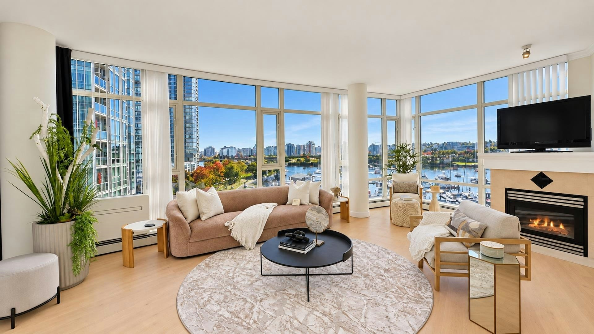 701-1111 Marinaside Crescent - 2