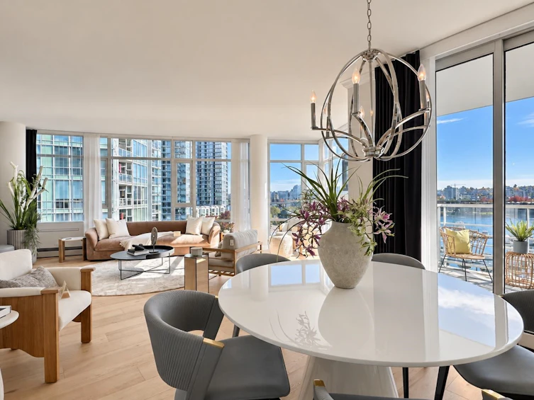 701-1111 Marinaside Crescent, Vancouver, BC, V6Z 2Y3 - 13
