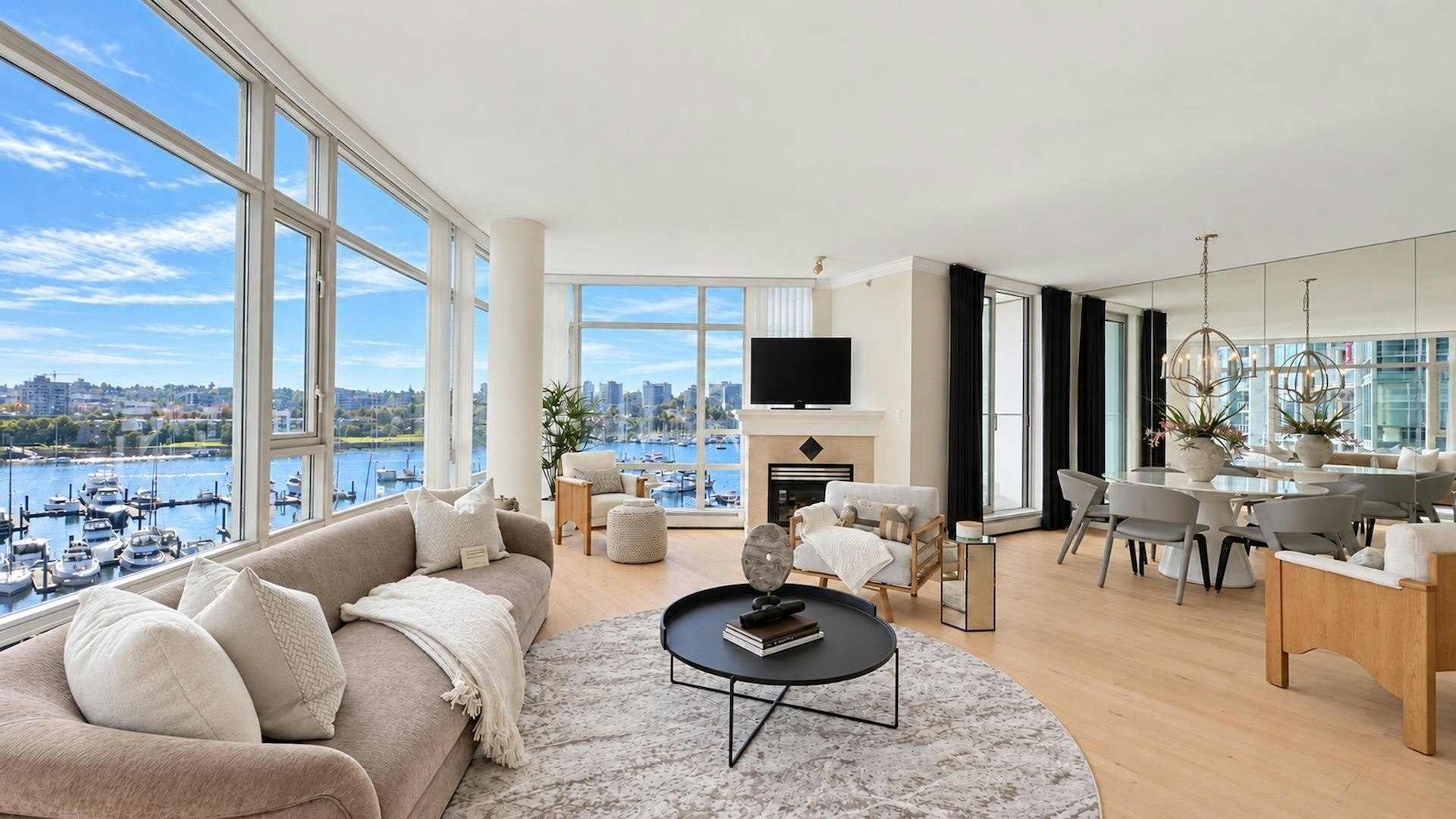 701-1111 Marinaside Crescent - 3