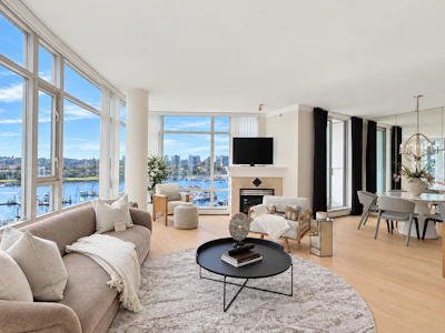 701-1111 Marinaside Crescent - 3