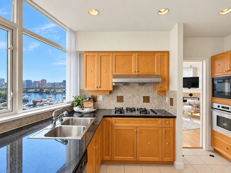 701-1111 Marinaside Crescent, Vancouver, BC, V6Z 2Y3 - 19