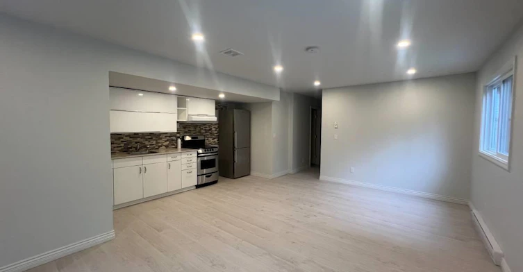Suite-12505 231st, Maple Ridge, BC, V2X 0G1 - 3