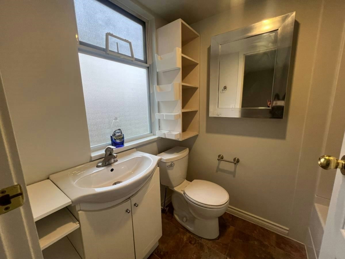 Suite-12505 231st, Maple Ridge, BC, V2X 0G1 - 8