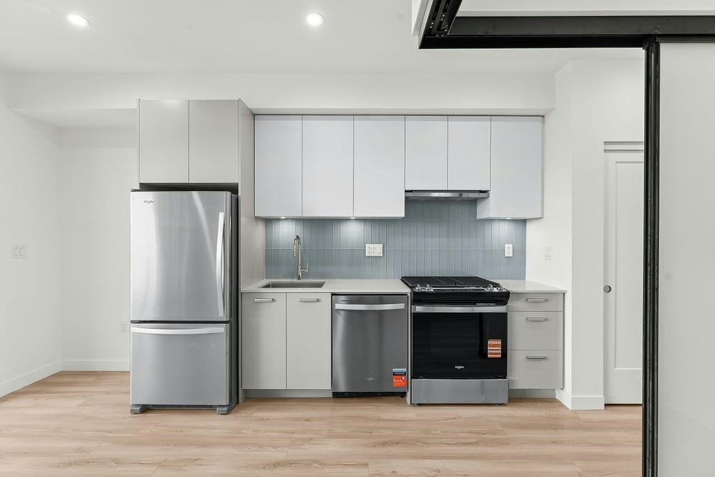 220-13760 75a Avenue - 4