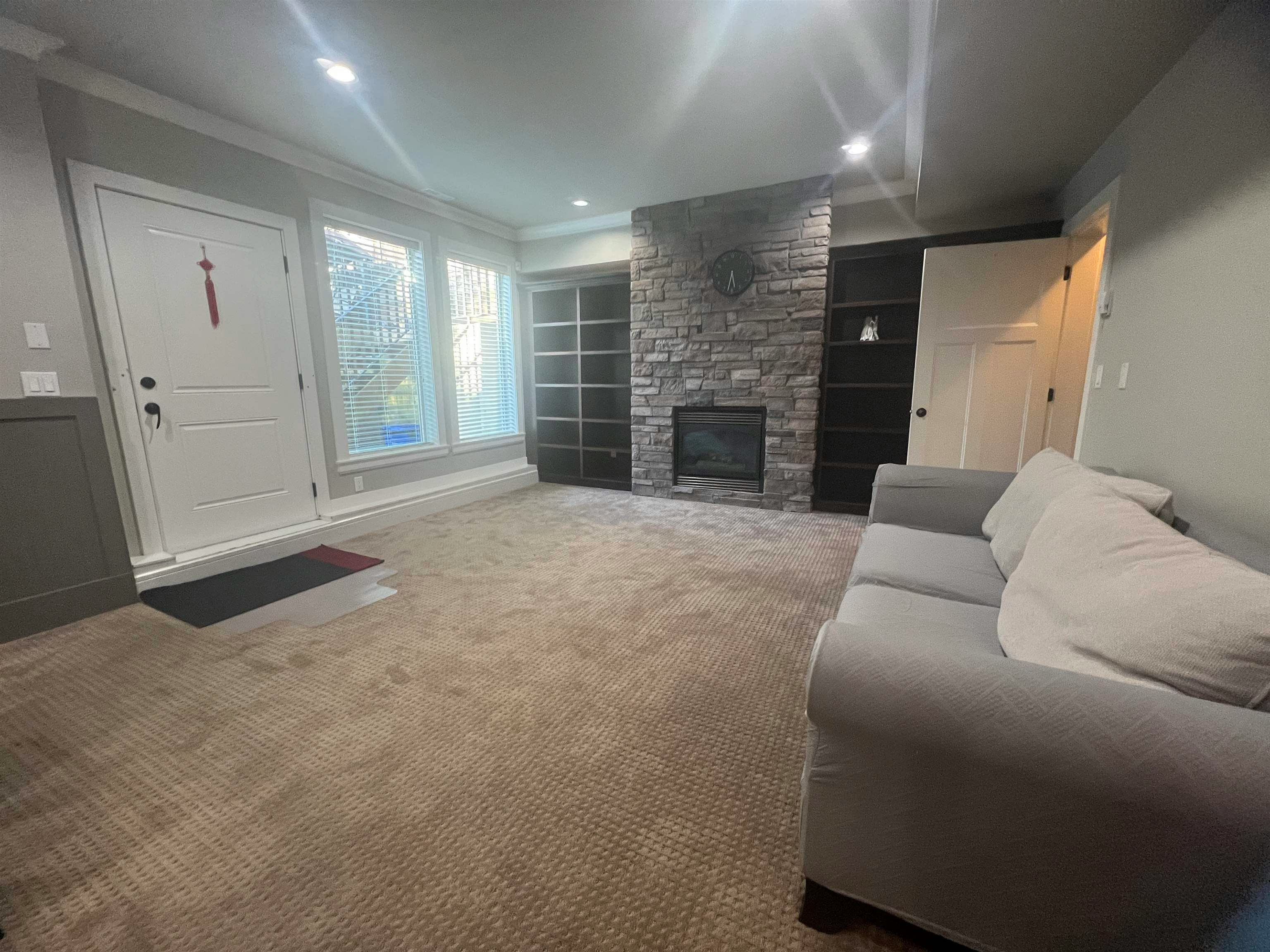 16xxx 25th Avenue, Surrey, BC, V3S 6S1 - 2